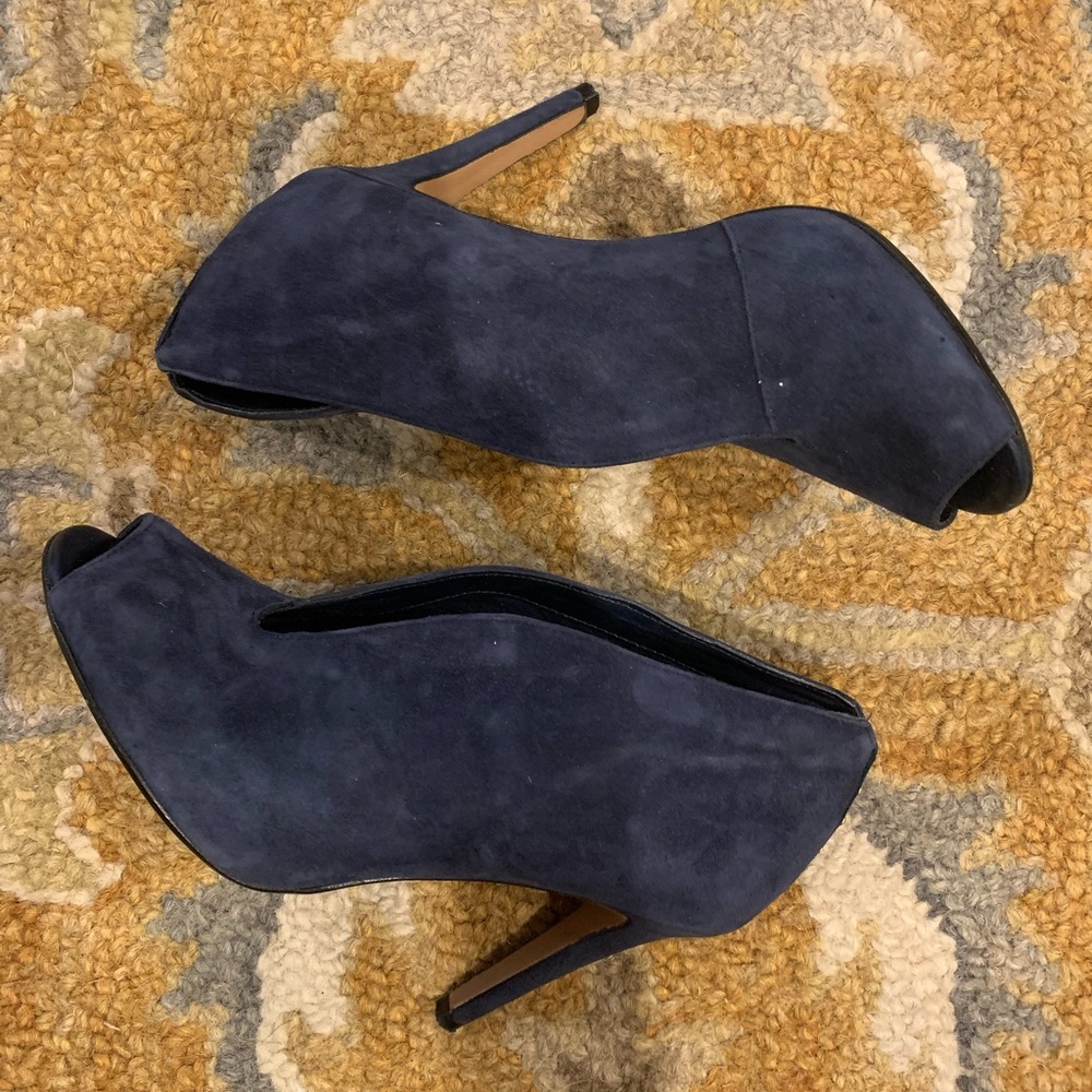 Halogen Navy Suede Peep Toe Heel